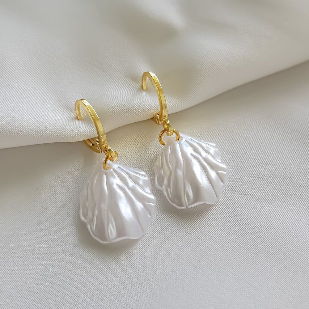 5/$25 Gold Huggie White Seashell Earrings - Picture 1 of 5